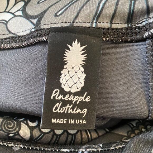 Pineapple Clothing grey patterned comfortable spandex leggings - Picture 4 of 6